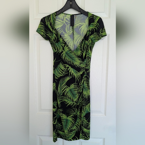 D&G RARE Leather Tote/Bag. Chain for Waist, Hand, or Shoulder Carry - Picture 9 of 16